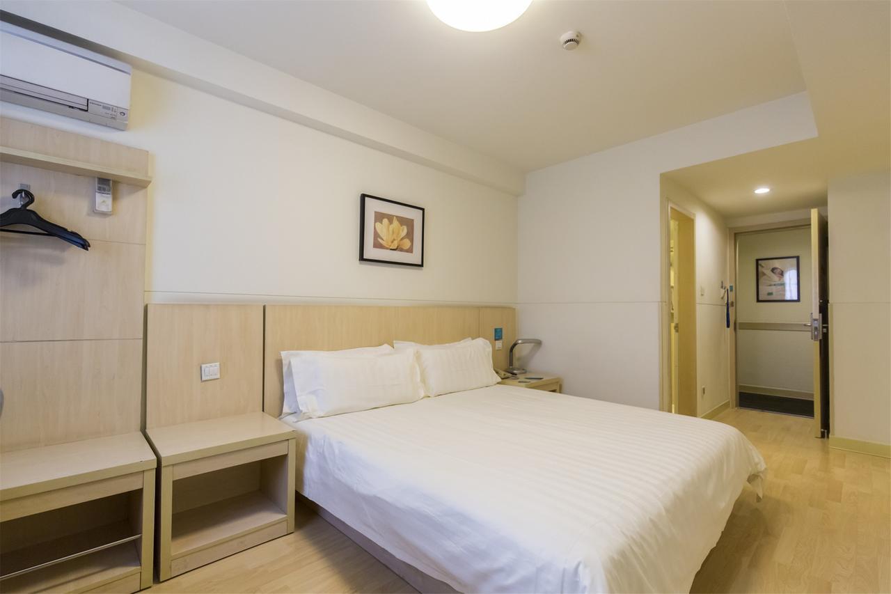 Jinjiang Inn Foshan Zumiao Qinren Road Екстериор снимка